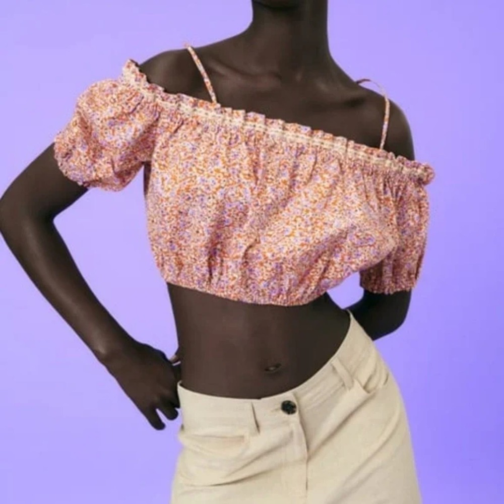 Zara lace trim floral crop top size medium
